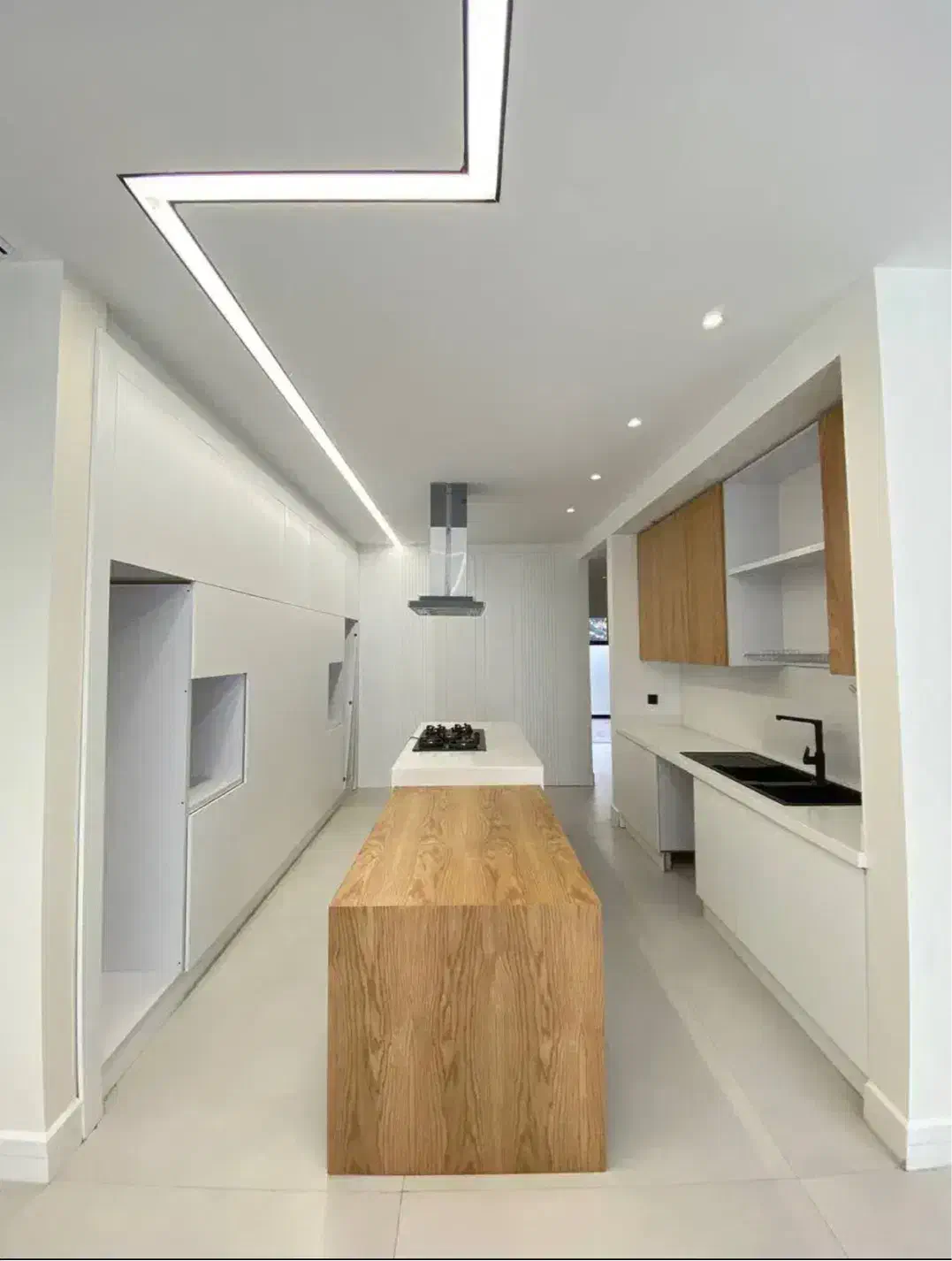فروش واحدنوساز۲۲۰متری۳خواب در تاپ لوکیشن گلسار