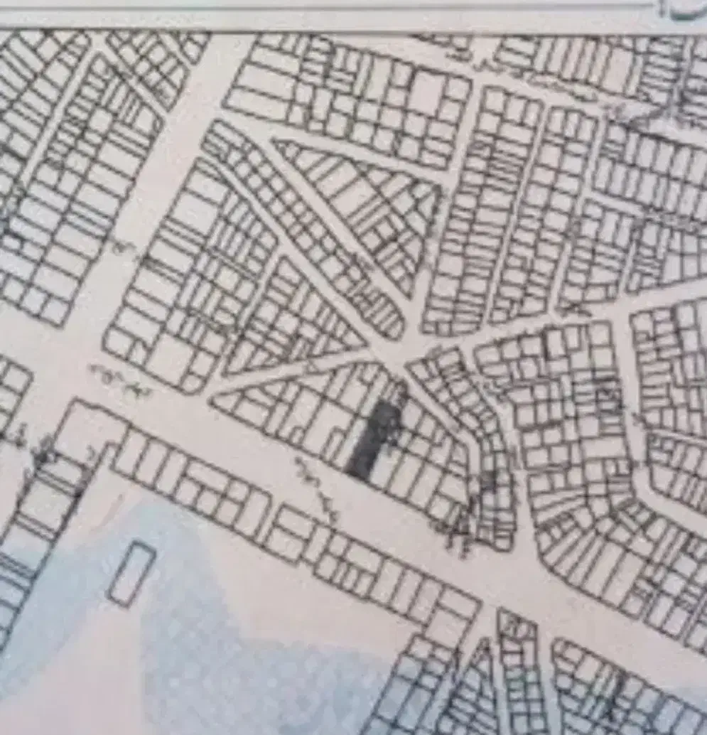 زمین پردیس ۲۰۰ متر