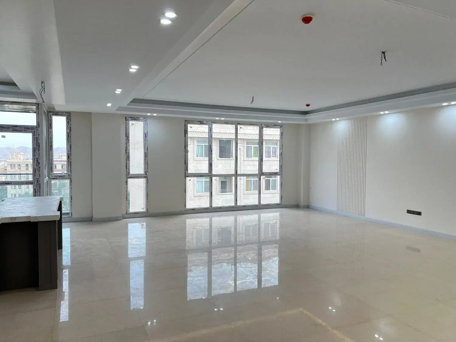 یوسف اباد ۱۸۲ متر