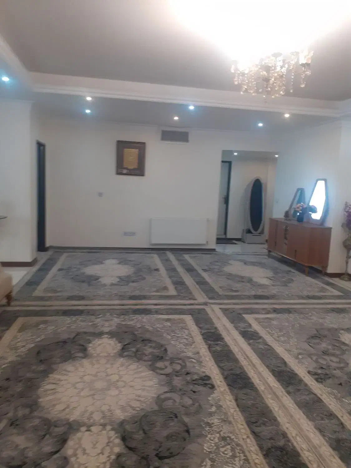 واحد 140 متری در مشیریه
