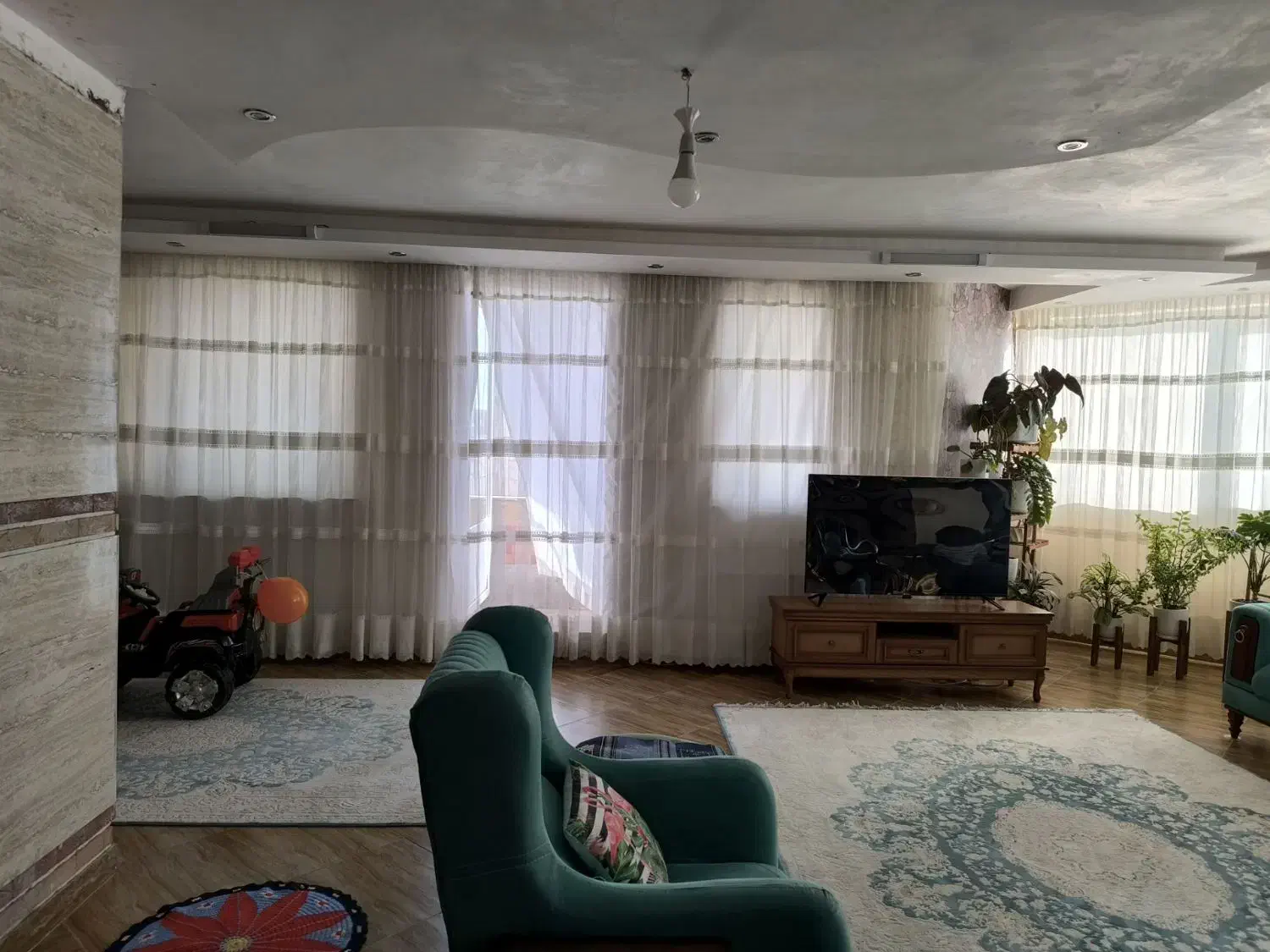 فروش مسکونی ویلایی ۳واحدی ۳نبش گلبهار