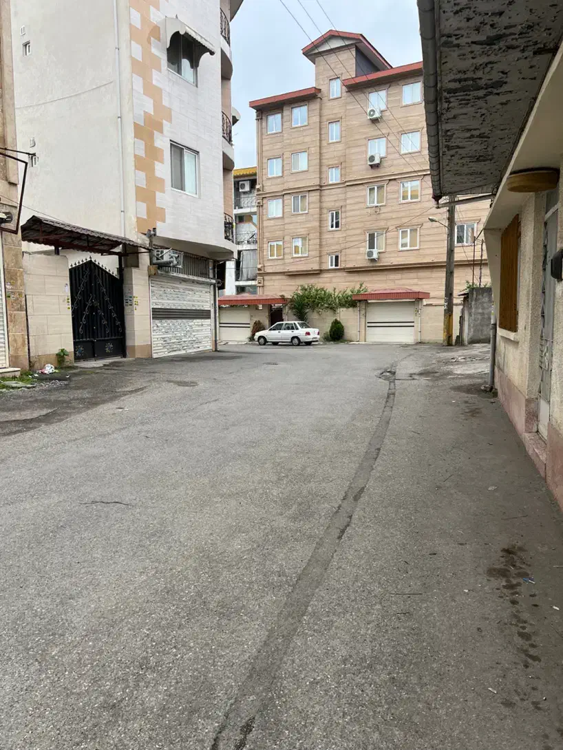 مغازه تجاری ۱۷ متری بر دوم خیابان شهدا