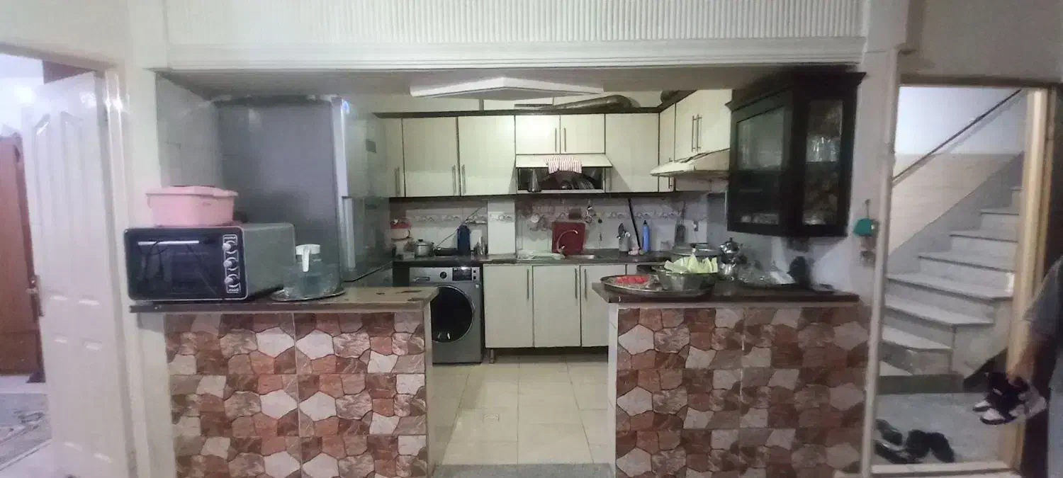 آپارتمان 100متری ۱ خوابه