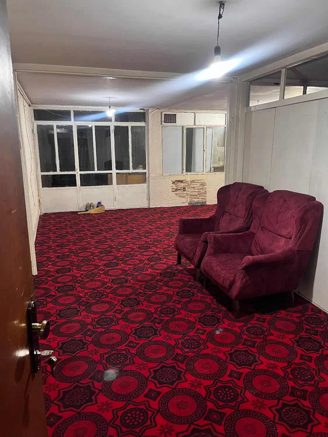 مستقلاتی همکف ۱۰۰ متری