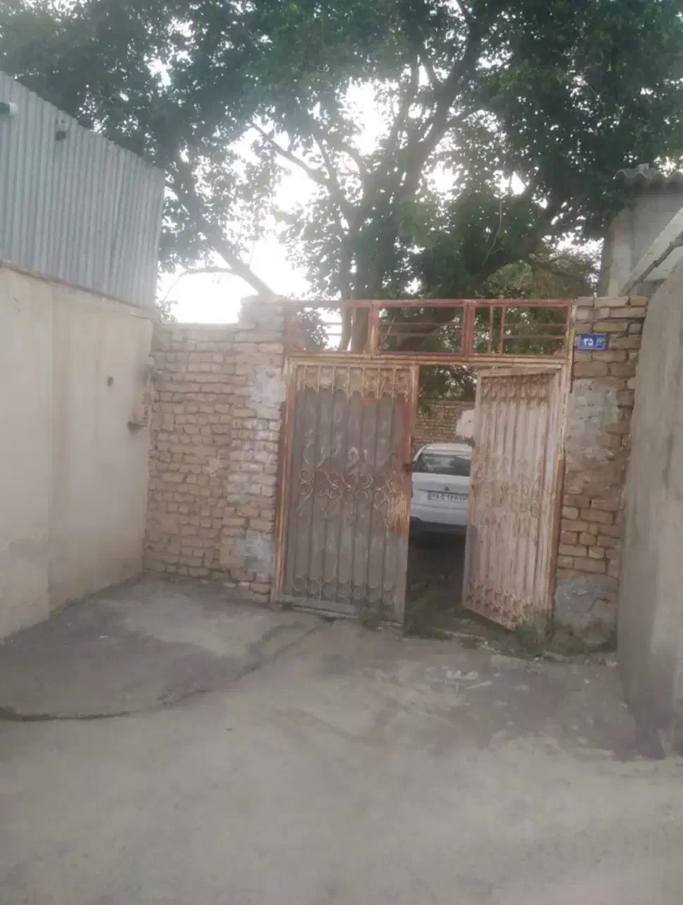 زمین ۱۳۰متری دنج