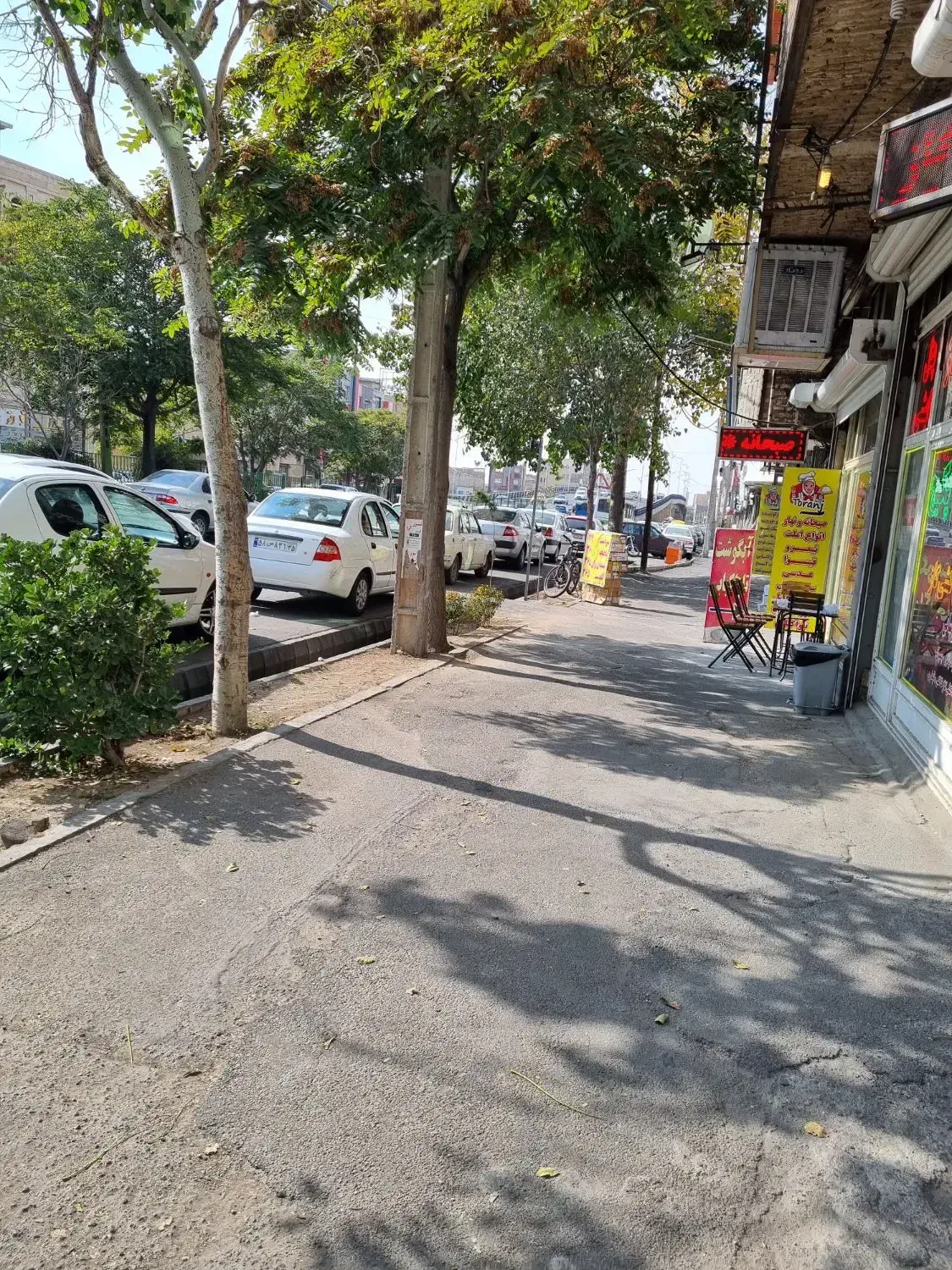 رهن و اجاره مغازه ۳۴ متری بر کمر بندی میانی
