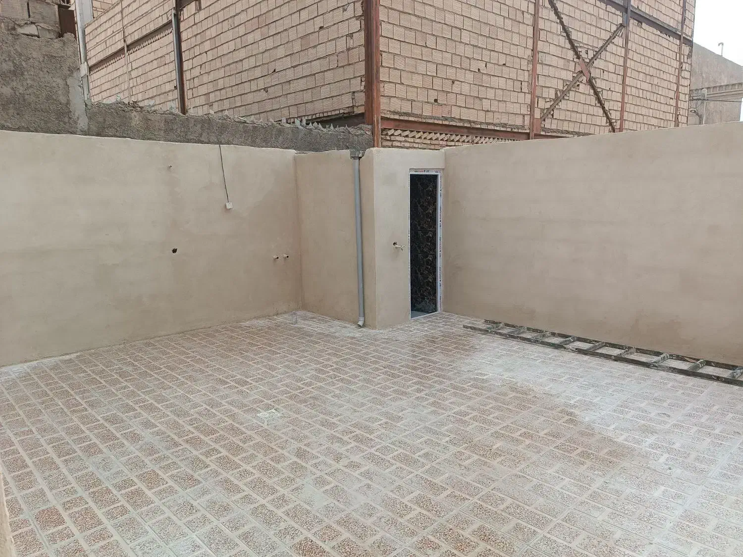 ۹۰متر ویلایی جهت مسکونی تحویل 1ماه
