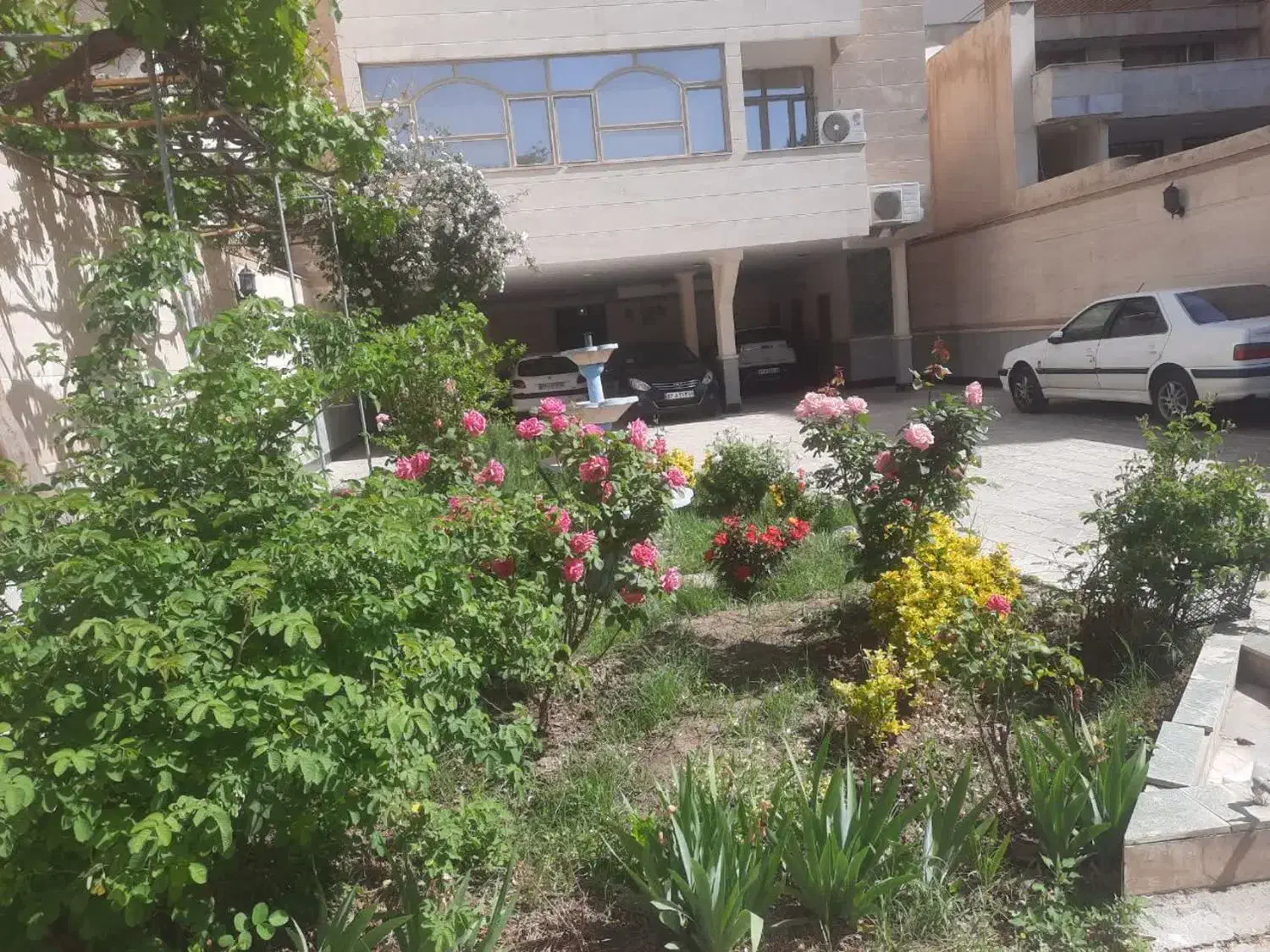 150 متر ویلائی کلنگی با 4 سقف پروانه تسویه شده