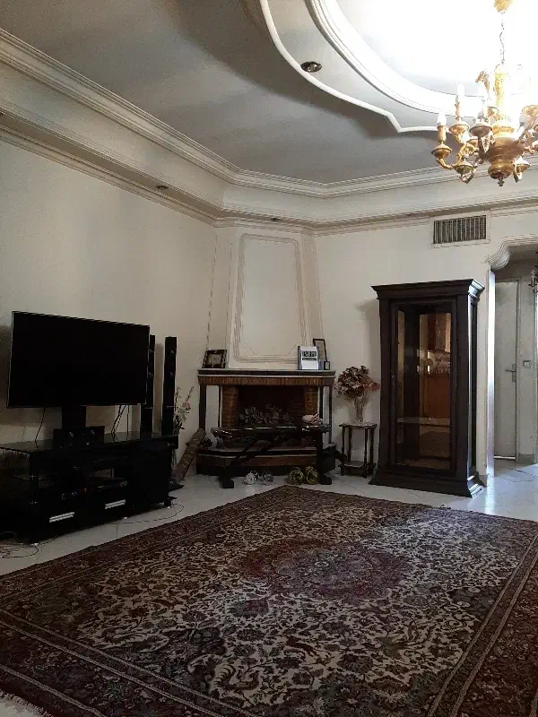 همخانه،