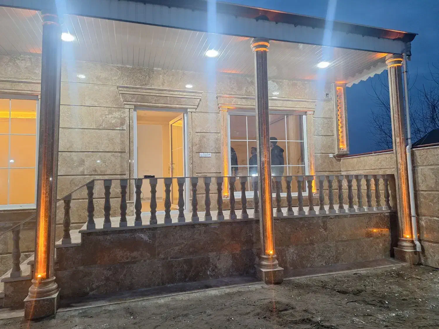 فروش فوری ویلای نوساز باپروانه براصلی خیابان ۱۲م
