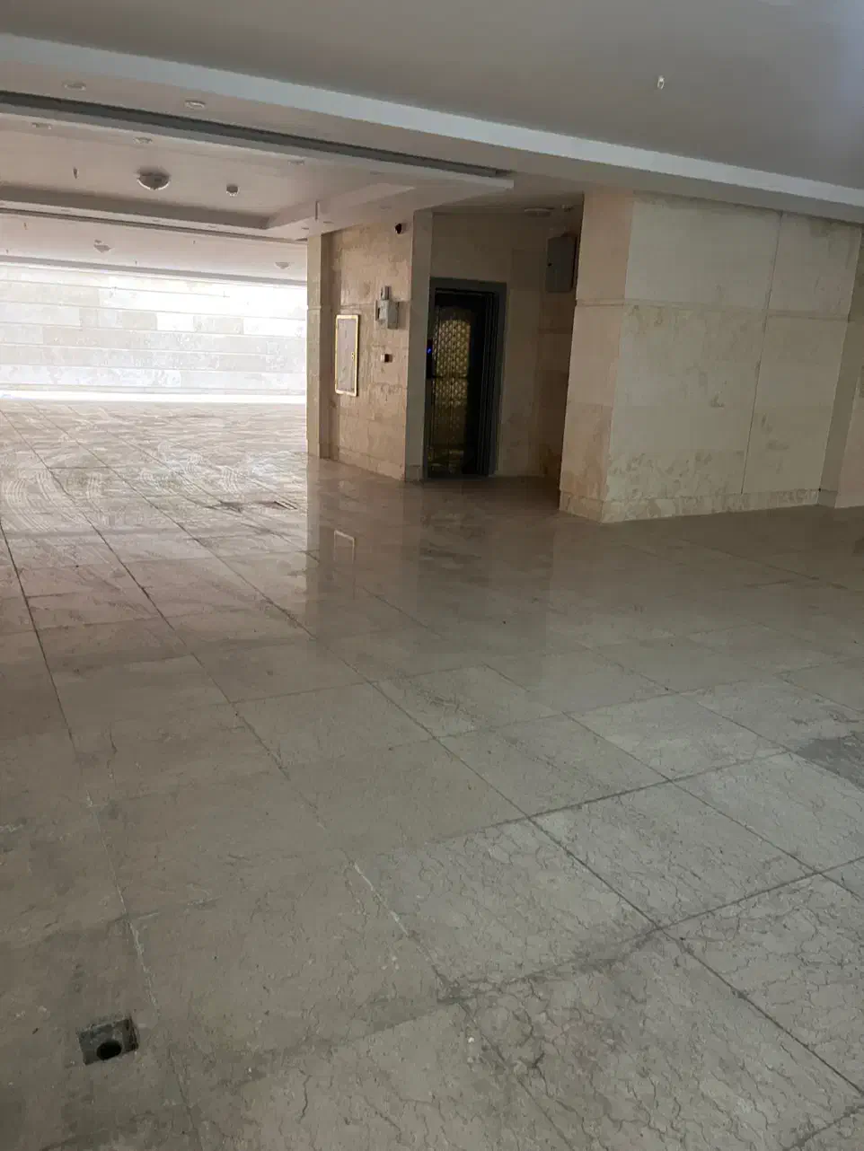 ۱۲۵متری_۳خواب _تراس_طبقه ی اول