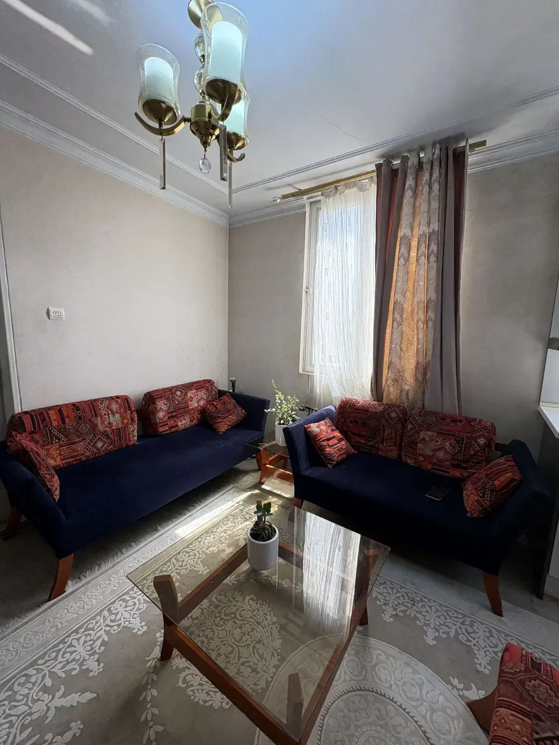 آپارتمان تک واحدی