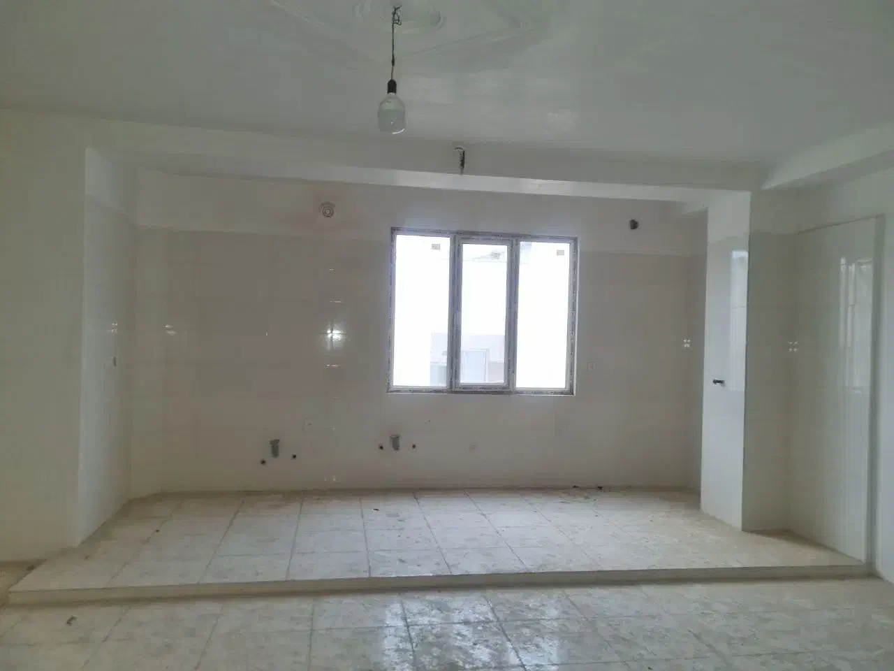 اپارتمان برج سفید