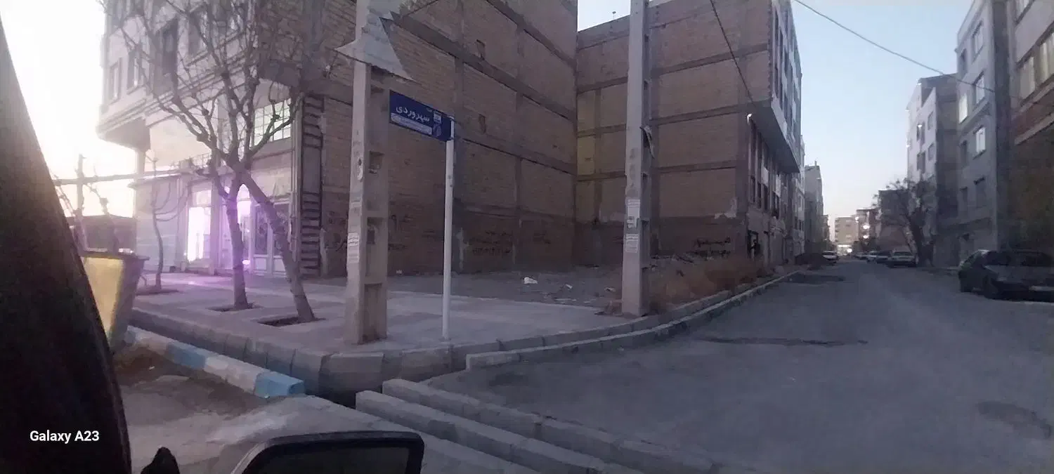 زمین بر بلوار ۲ بر