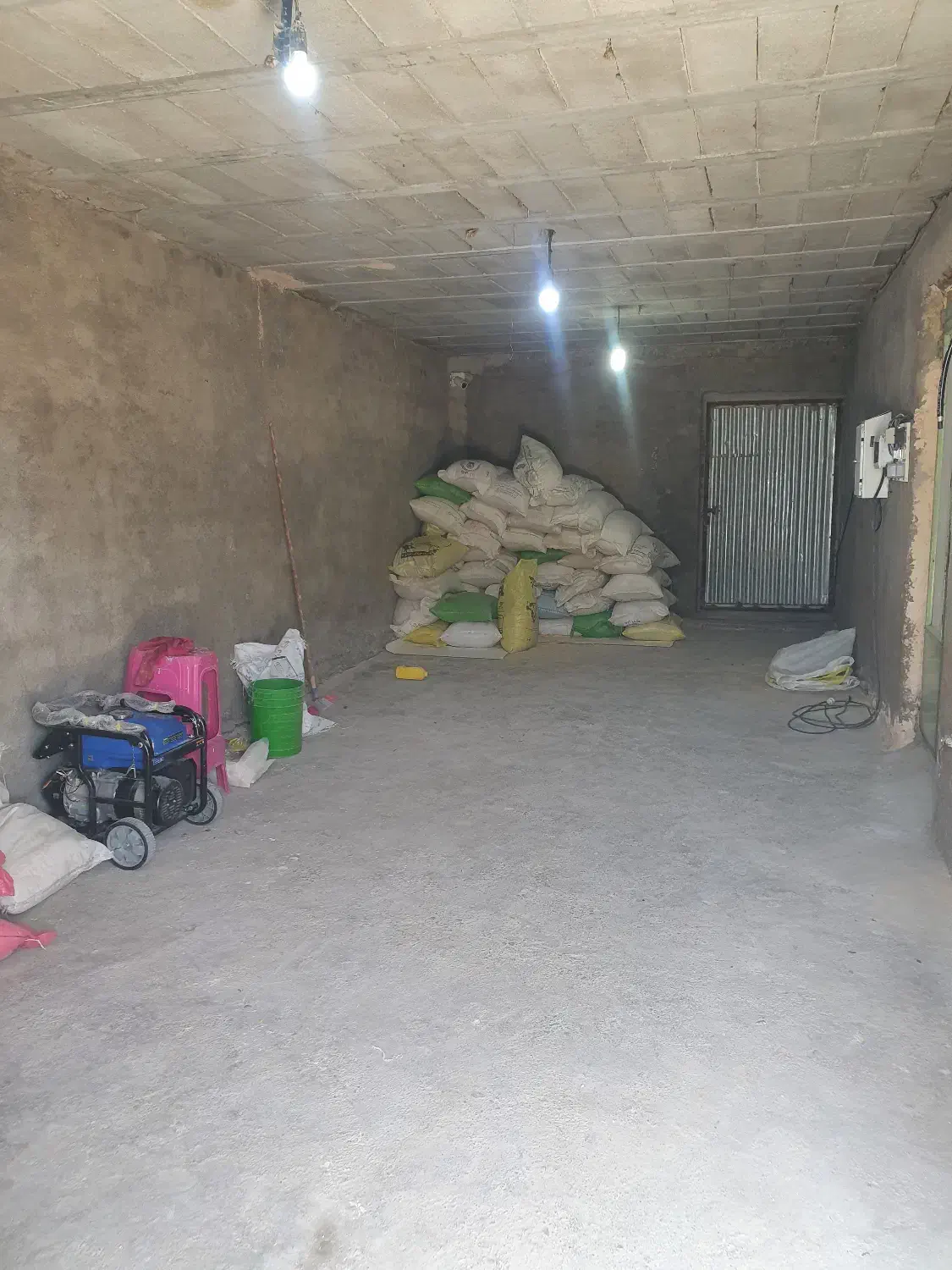 اجاره سالن وسوله صنعتی ومرغ تخم گزار