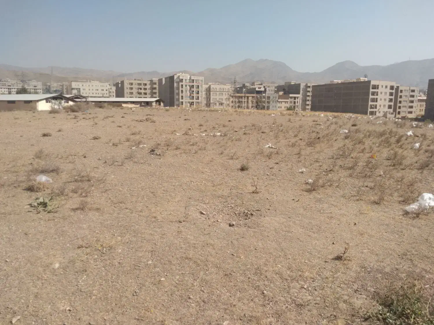 زمین مسکونی