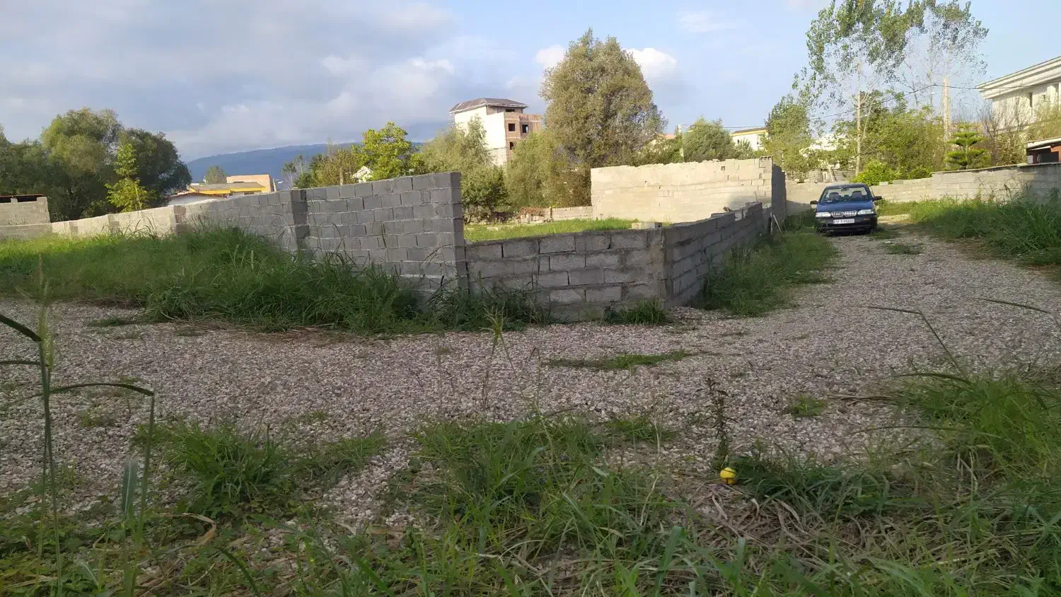 زمین دو نبش