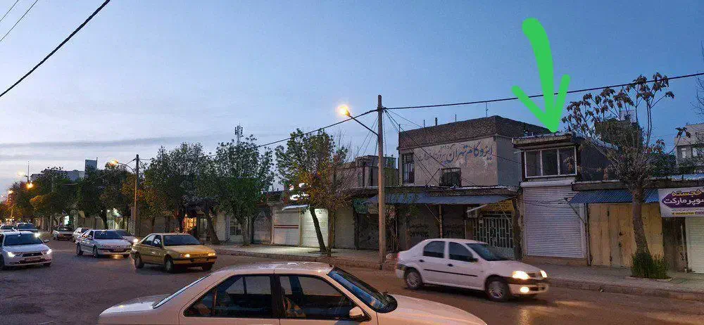 مغازه ۱۸متری بر خیابان اصلی