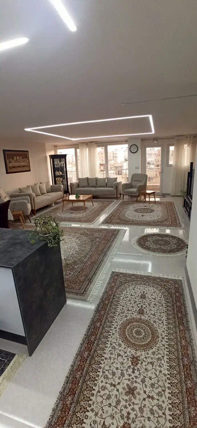 اپارتمان 170 متری 3 خواب تک واحدی وام دار