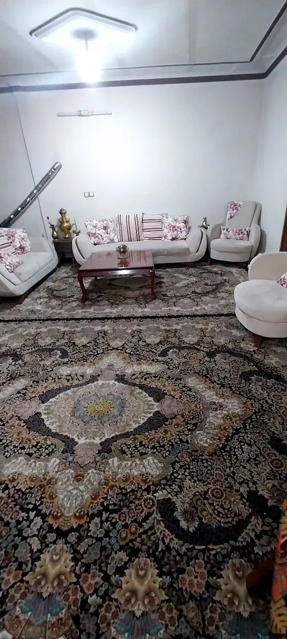 یک طبقه و نیم