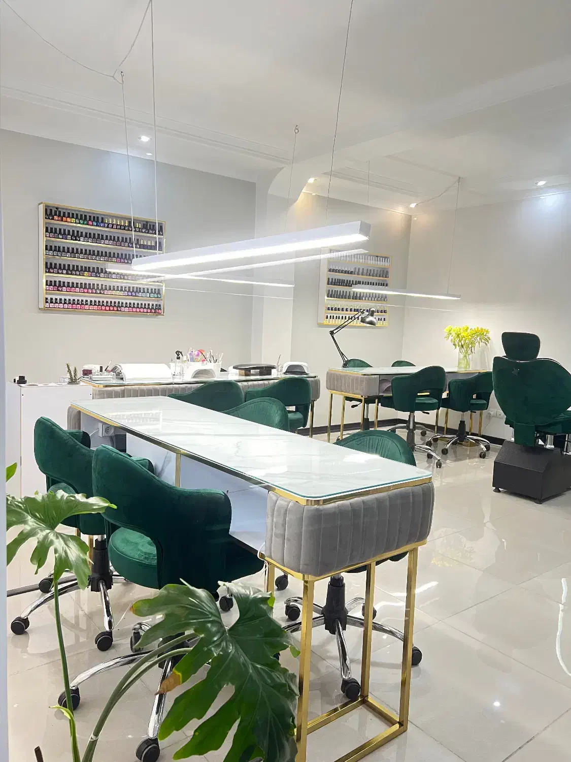 دعوت به همکاری ناخنکار حرفه ای