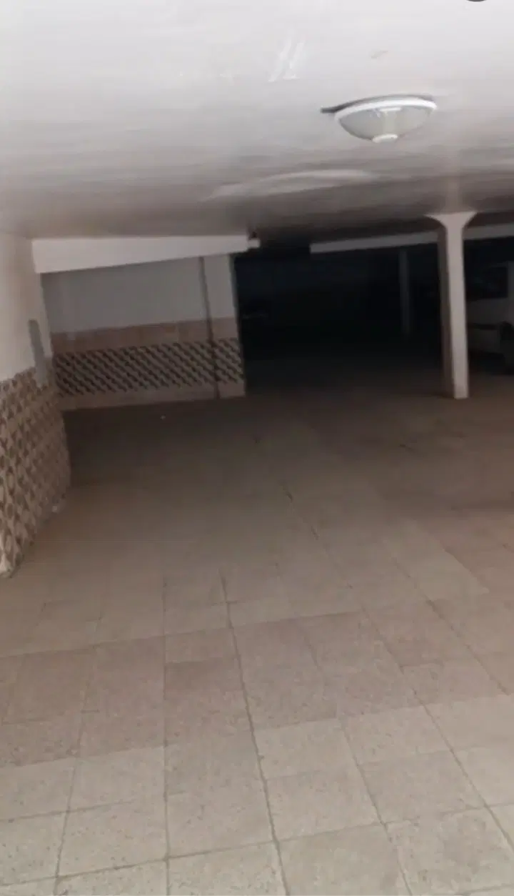 واحد فروشی