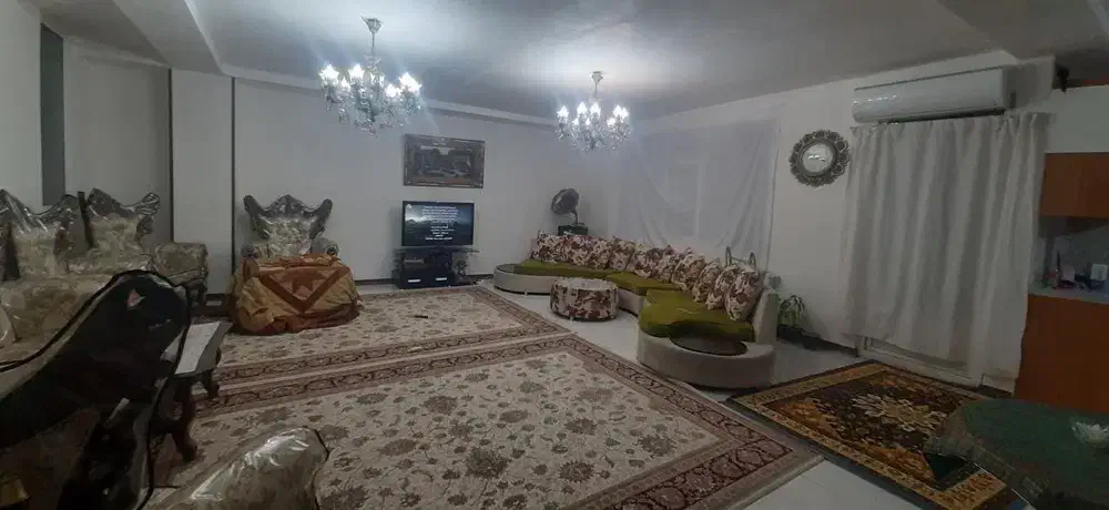 ۱۳۵ متری قابل تهاتر با واحد کوچک تر هم قیمت