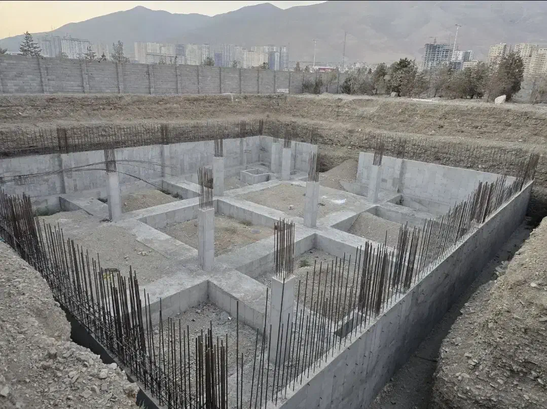 زمین مسکونی سروستان
