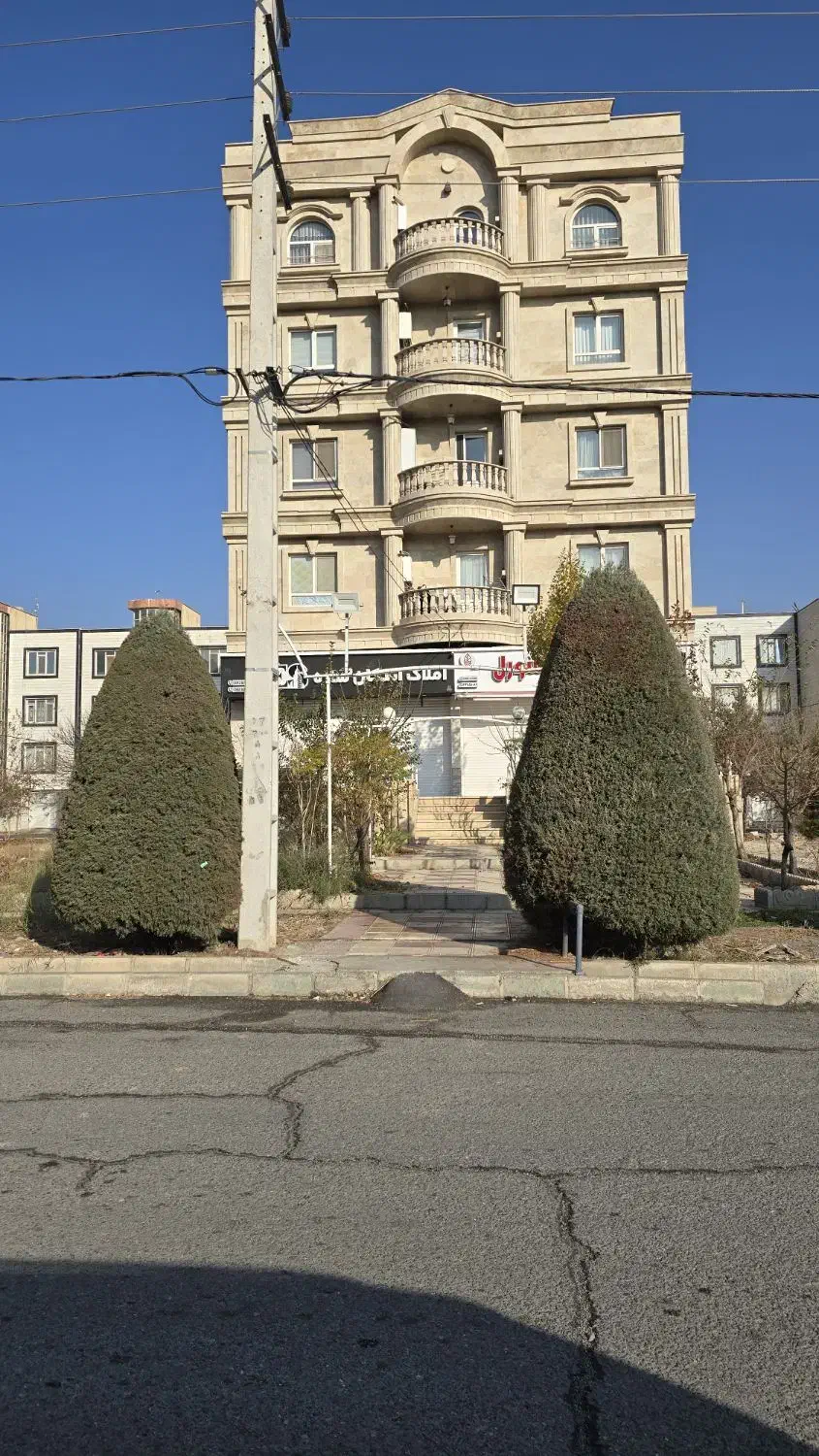 آپارتمان ۱۳۰ متر ساماندهی