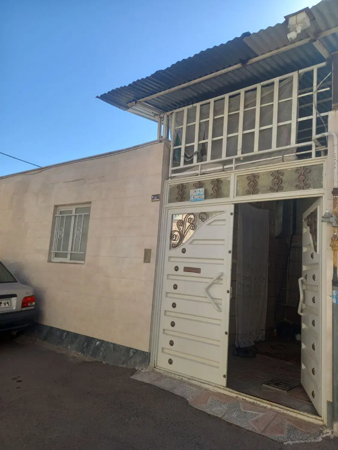 خانه فروشی در اقبالیه خیابان چمران ماشین رو