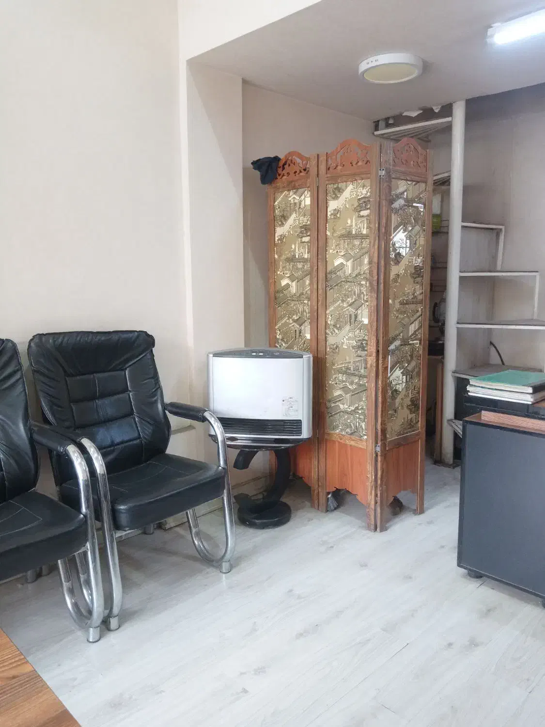 61 متری