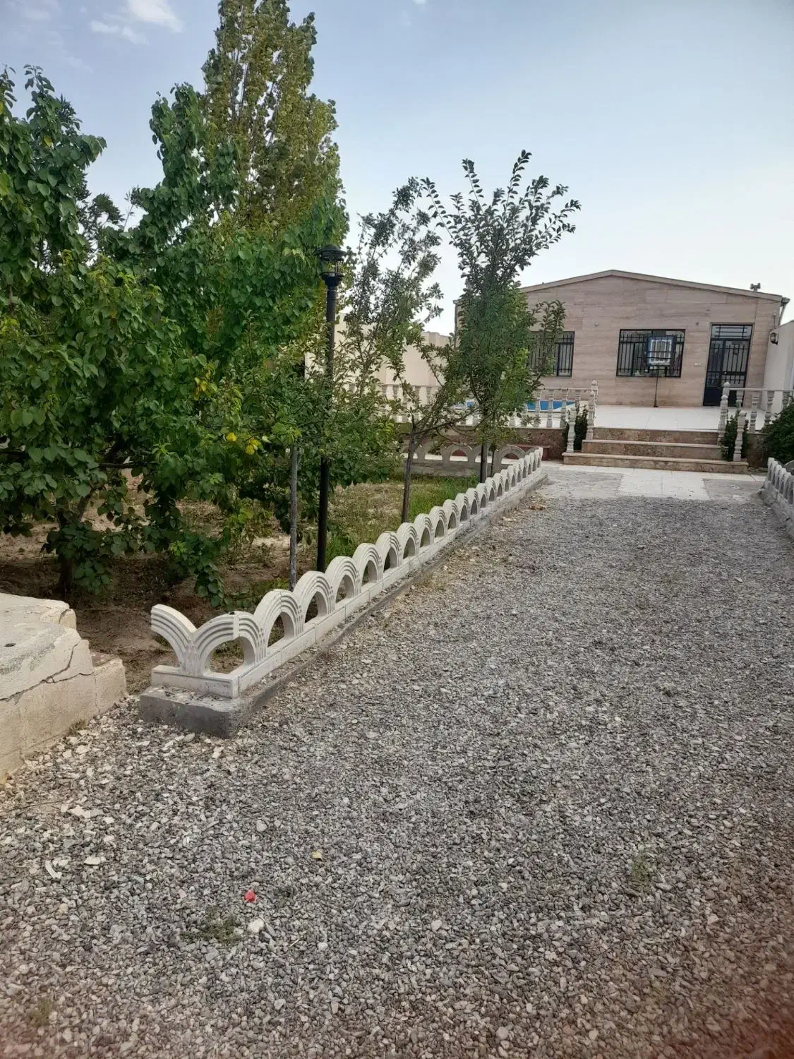 باغ ویلا ۷۰۰ متری