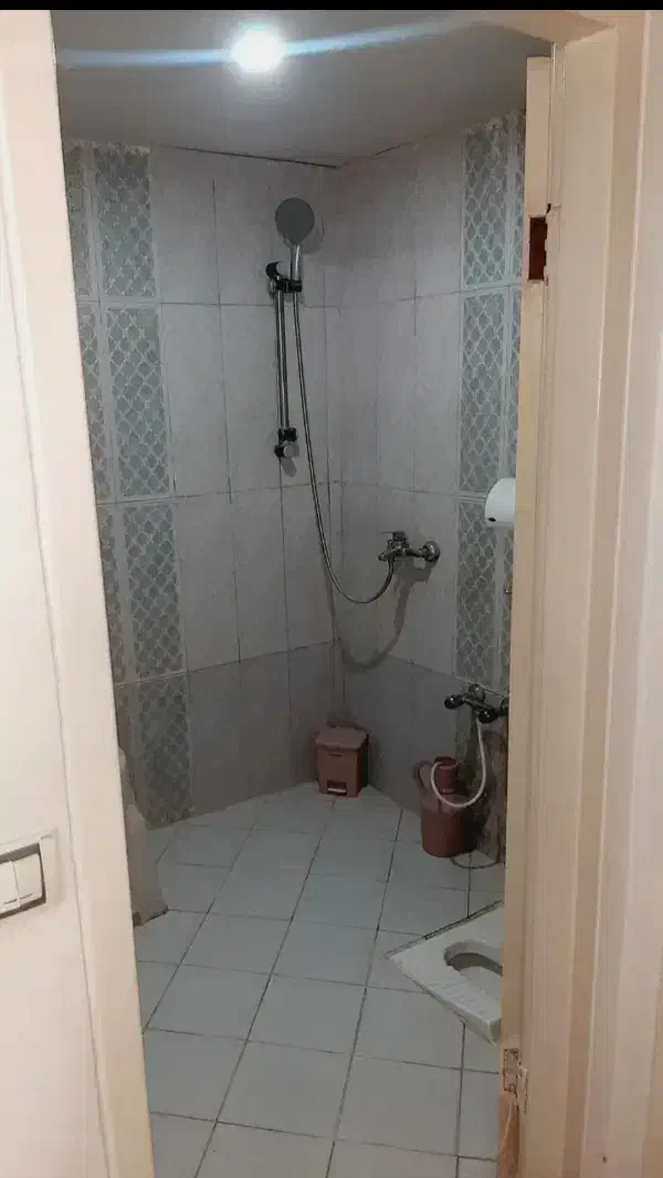 هم خونه خانم