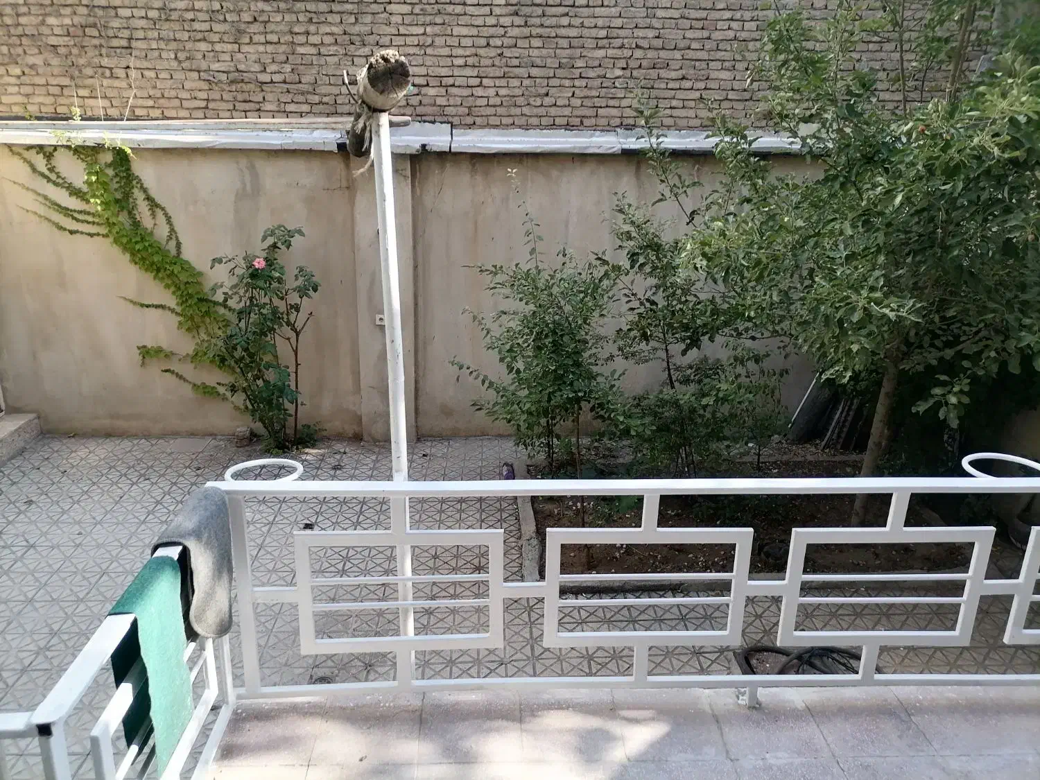 اجاره طبقه برای یک نفر آقا یا خانم موجه