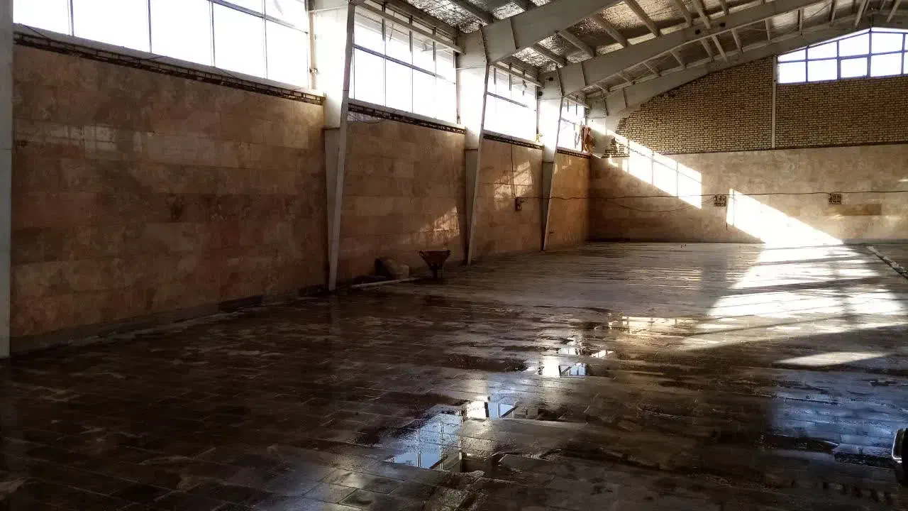 اجاره و فروش سوله ۳۰۰۰ متر زمین