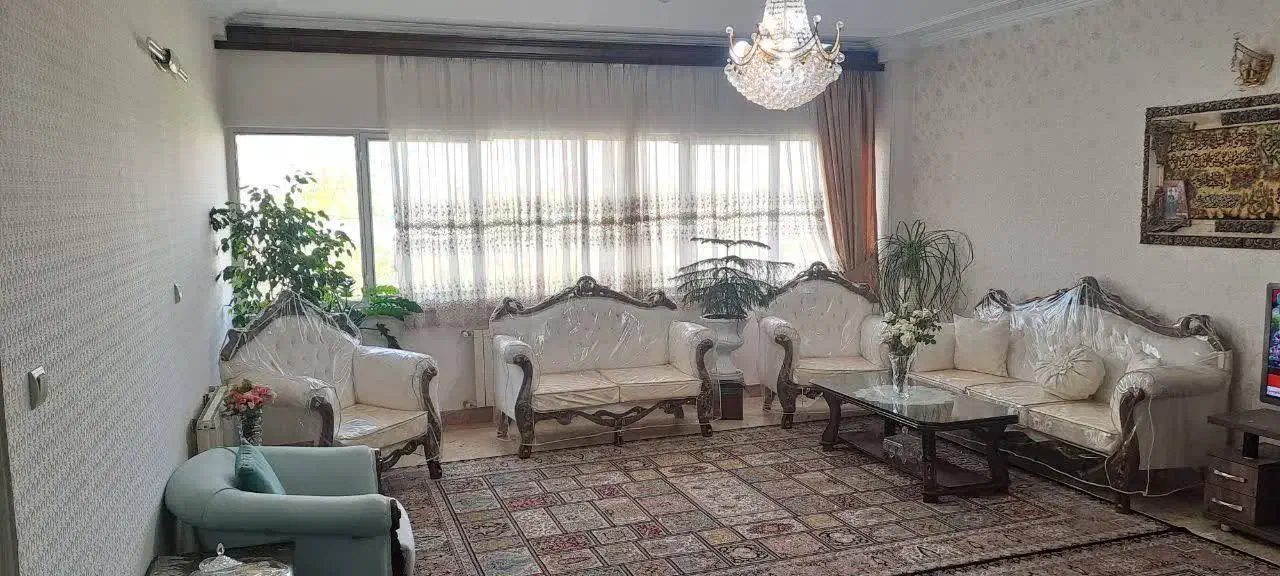 ۱۱۷ متر،دوخوابه،فلت، فازدو اکباتان ،باسازی شده