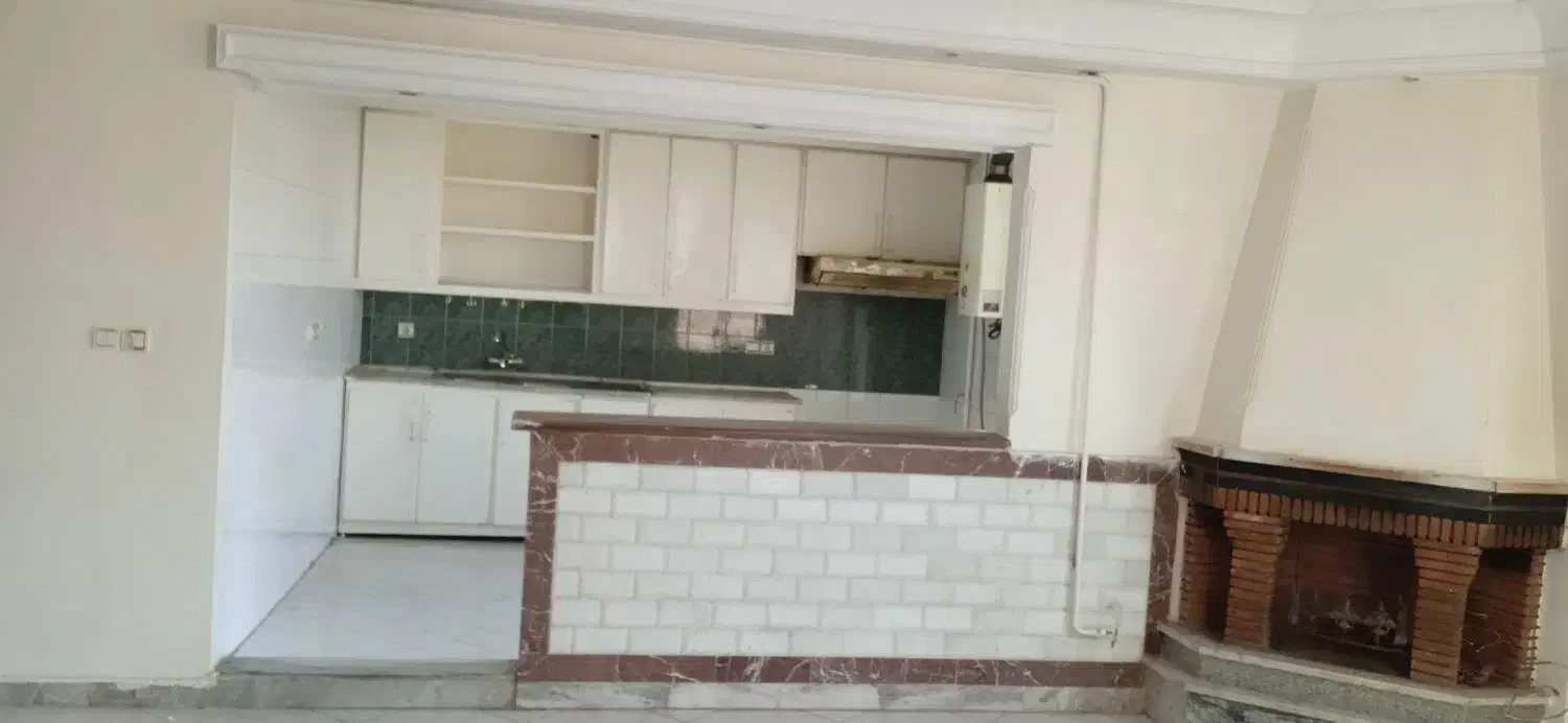 مسکونی2خواب+پارکینگ+انباری در خ بهار*تخلیه