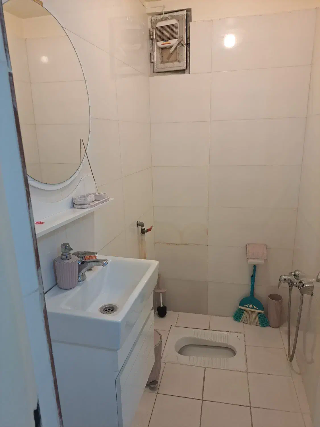 اجاره دار ۶۵ متر ۲خ ط۲ تک واحد خوش نقشه
