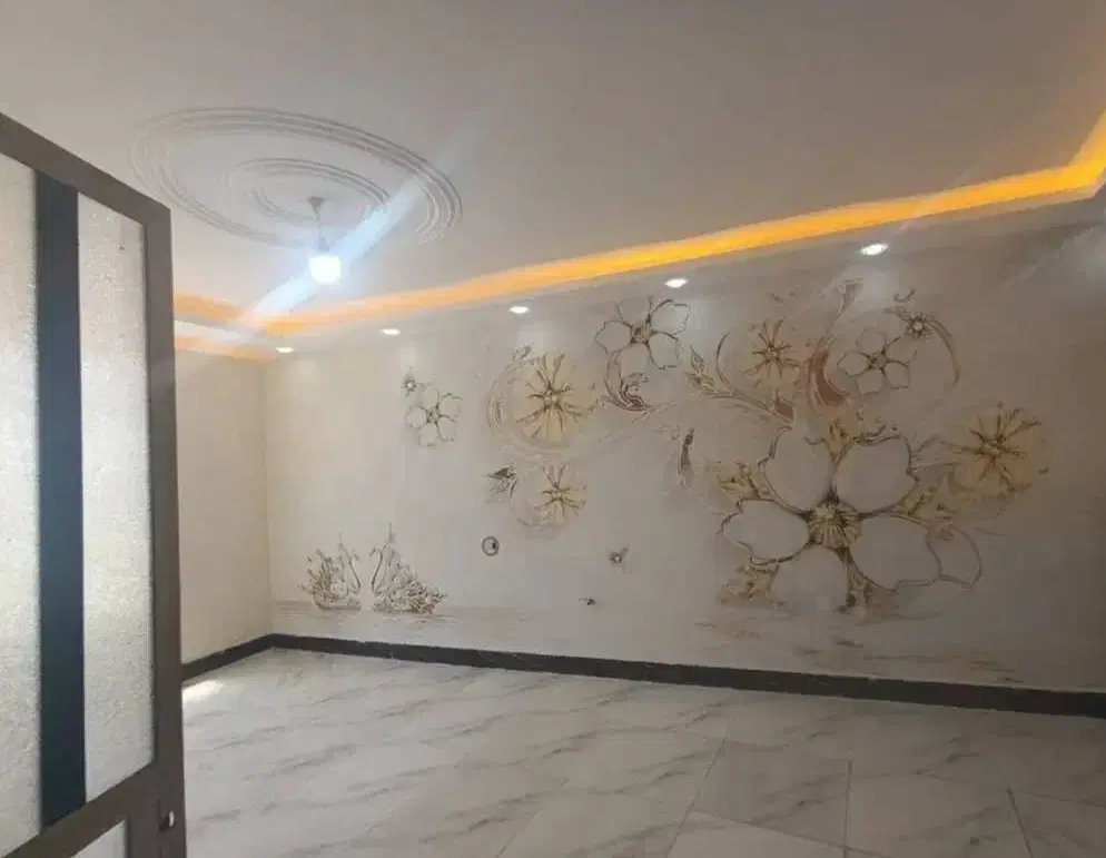 آپارتمان 2 خواب 130 متری خیابان معلم