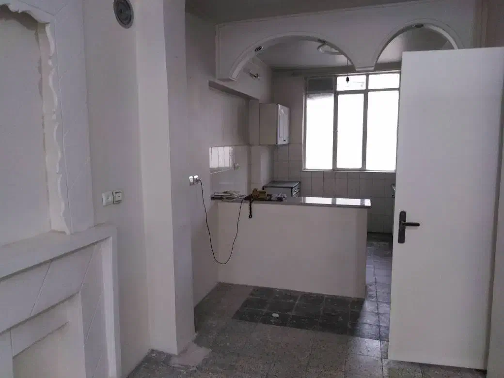 ملک قابل سکونت ۶۵ متری