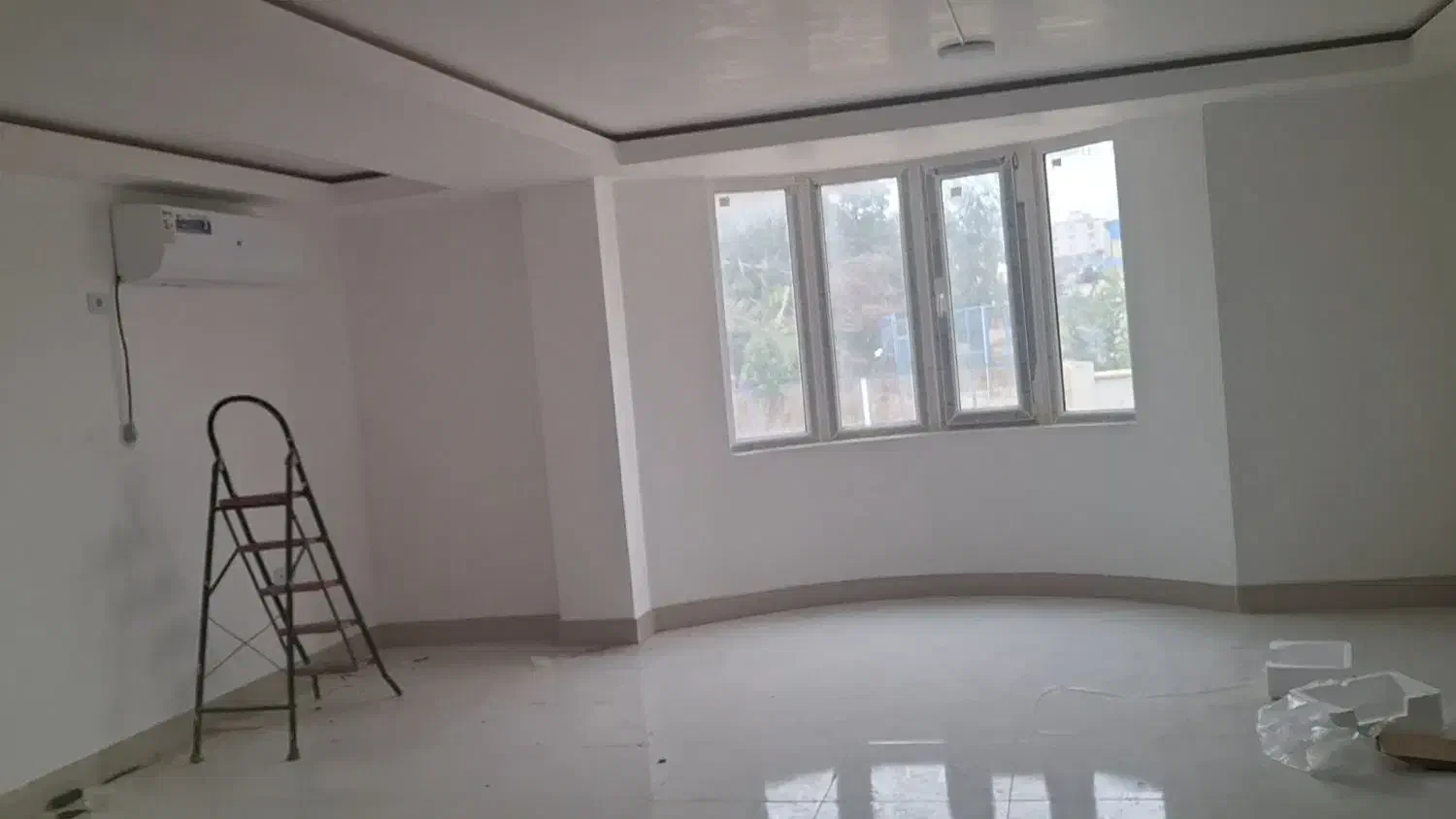 رهن واحد سه خواب 150 متری