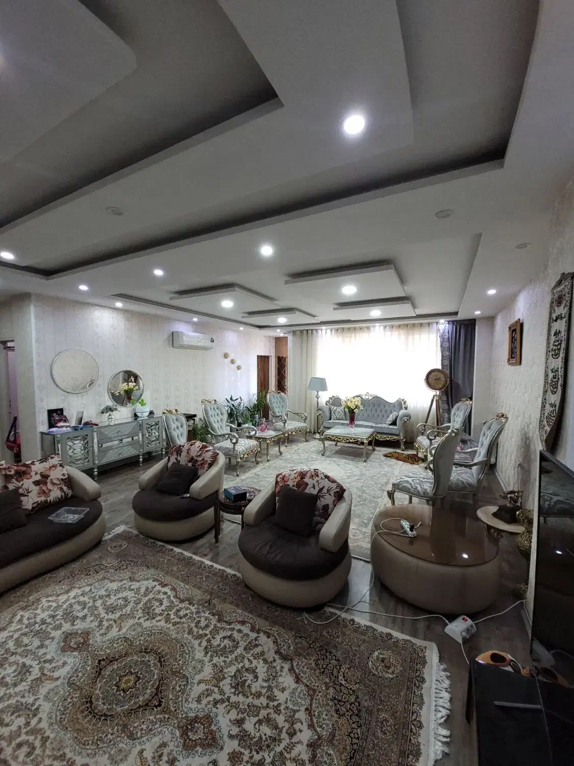 128متر 3خواب رو به نما