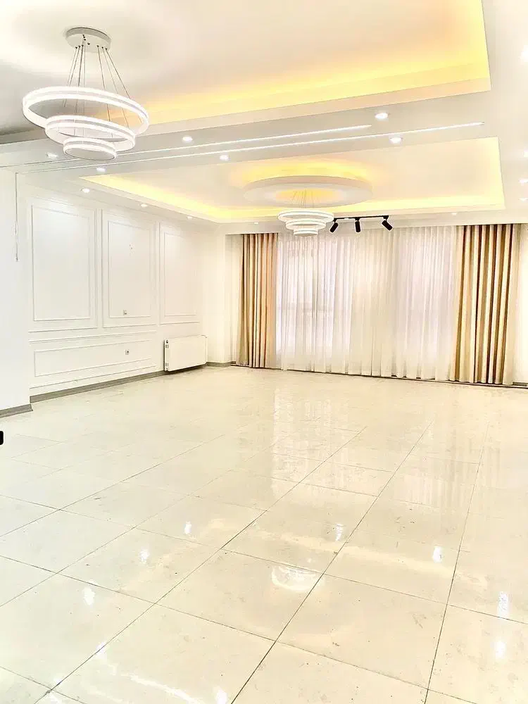 ۱۰۰متر_شهرک ناز_ غرق در نور