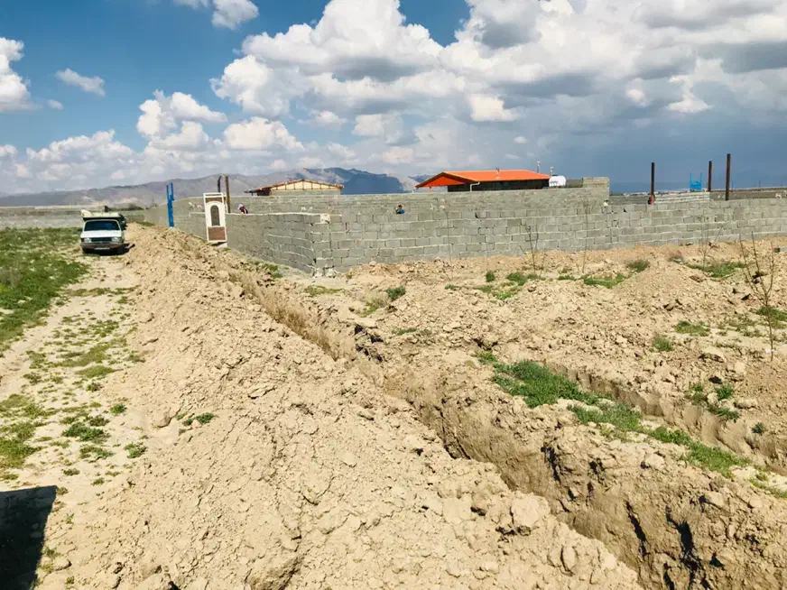 باغ و زمین ویلایی با آب ملکیتی در نعمت الله