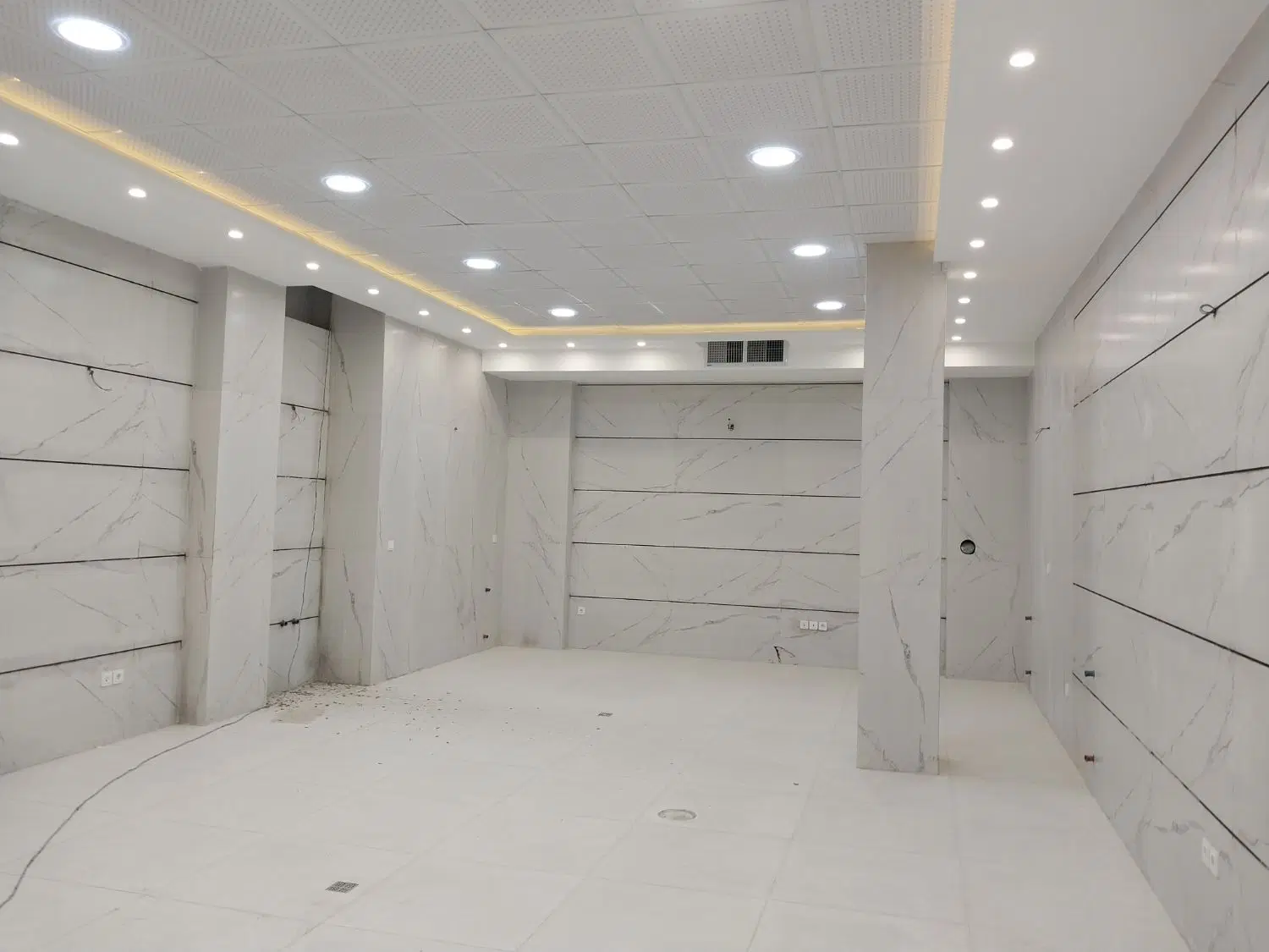 تجاری زیرزمین ۱۱۰متری برمهرگان