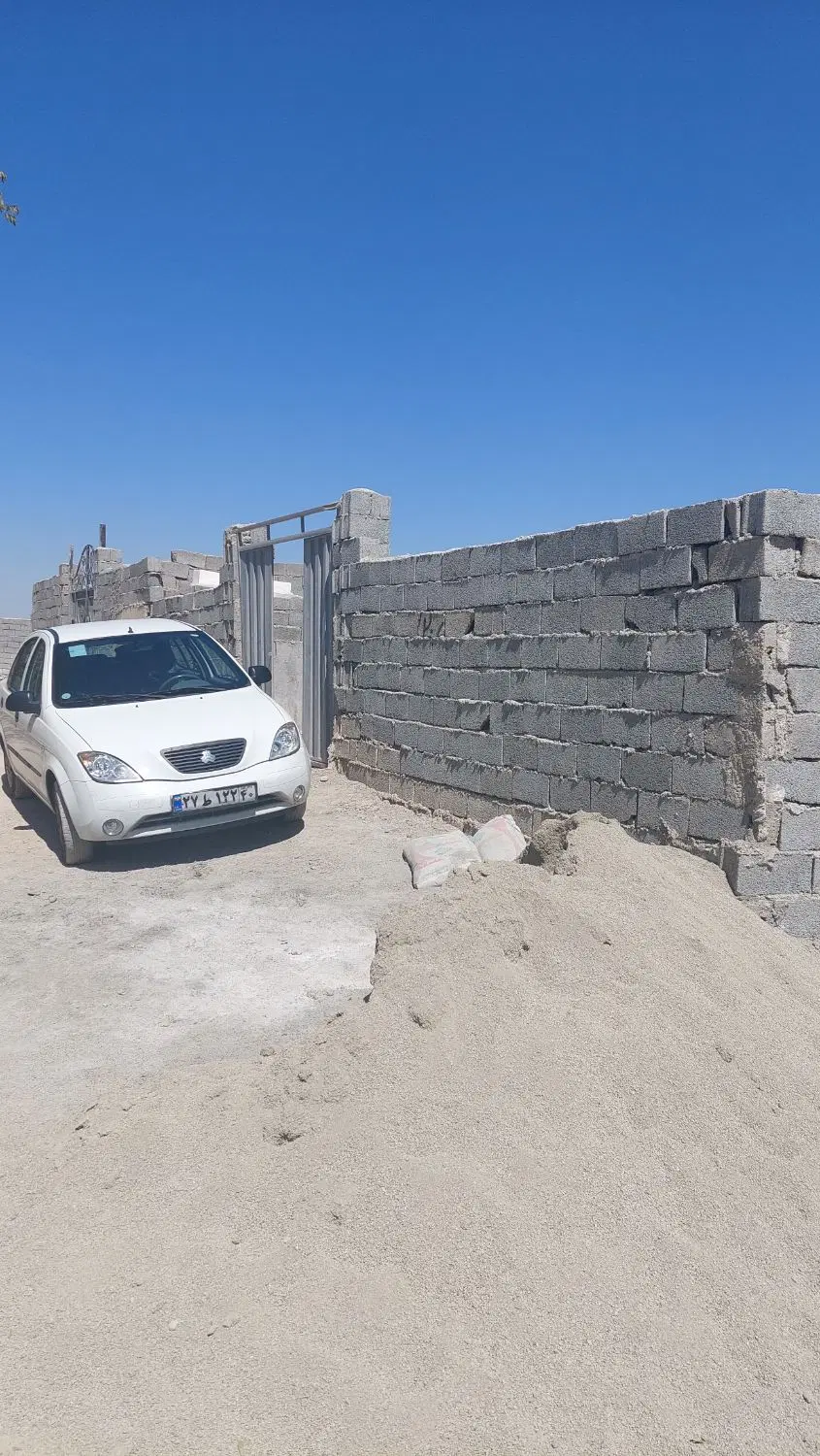 ۲۵۰ متر زمین باغی در روستای حصار مهتر در پرندک