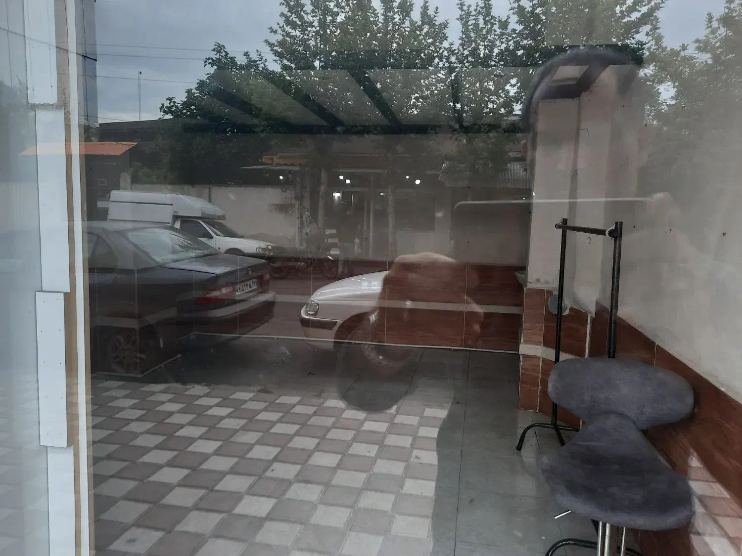 اجاره مغازه ۲۸ متری با بالکن خیابان نواب
