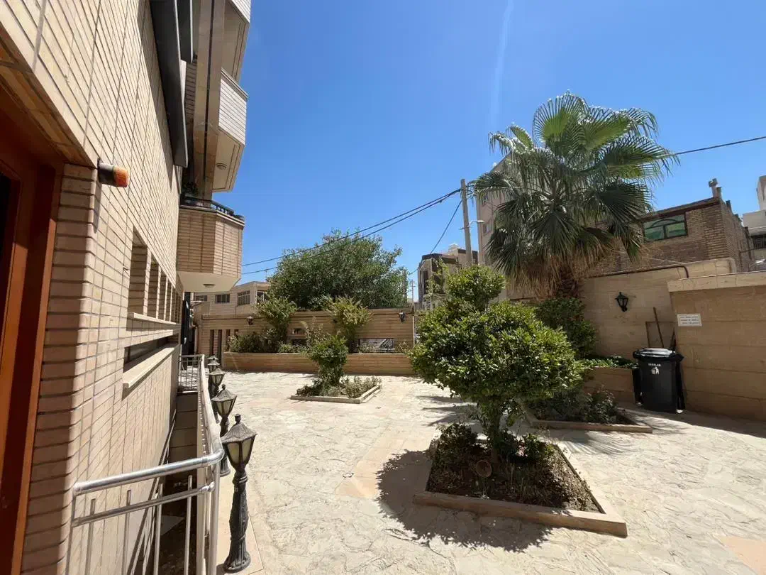 اپارتمان بسیار خوش نقشه و فول