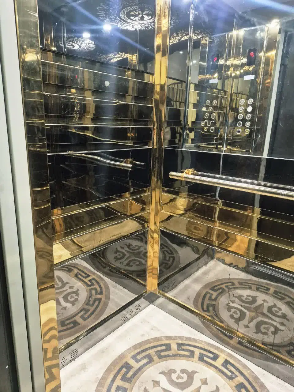 80 متر زیرهمکف نورگیر جشنواره اول خ امین ۳ساله