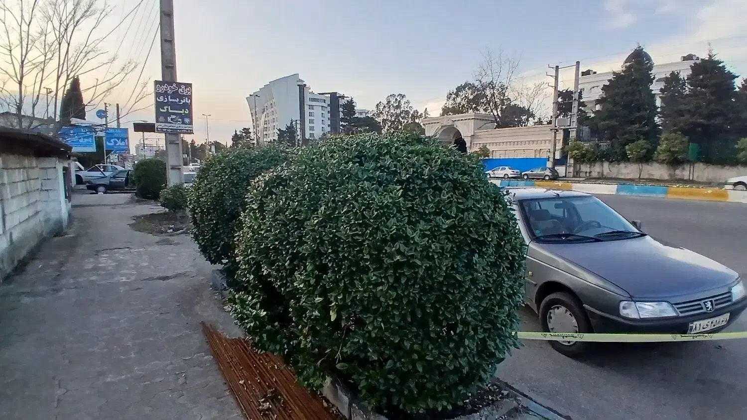 زمین۵۶۰متری تجاری